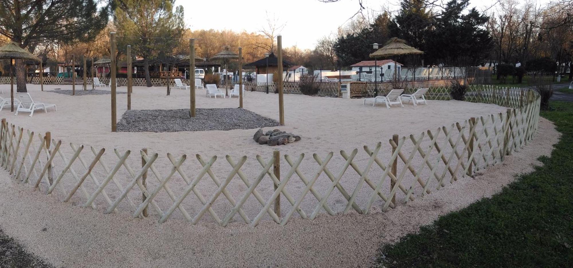 Camping Le Fief D'أندوز المظهر الخارجي الصورة
